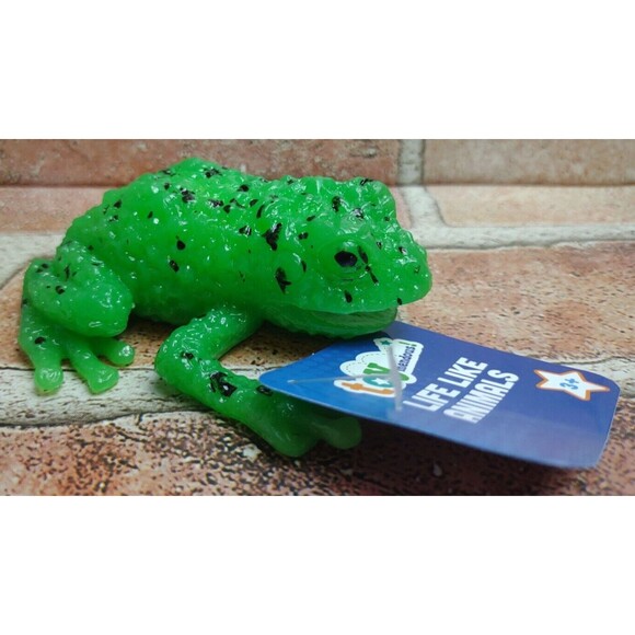 Spotted Frog Toad Life-Like Realistic Squishy Stretchable Figure Toy Squeezable - Picture 14 of 16
